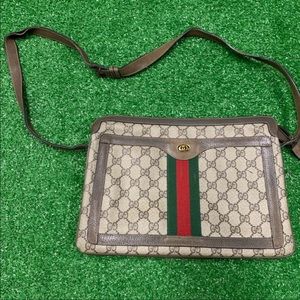 Vintage Gucci Supreme Accordian Shoulder Bag